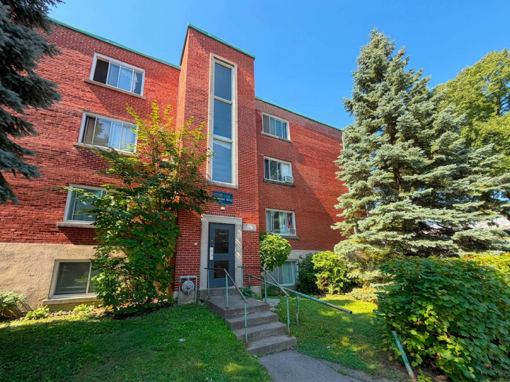 Rue Deguire Apartments - Saint Laurent 3 Bedroom 2