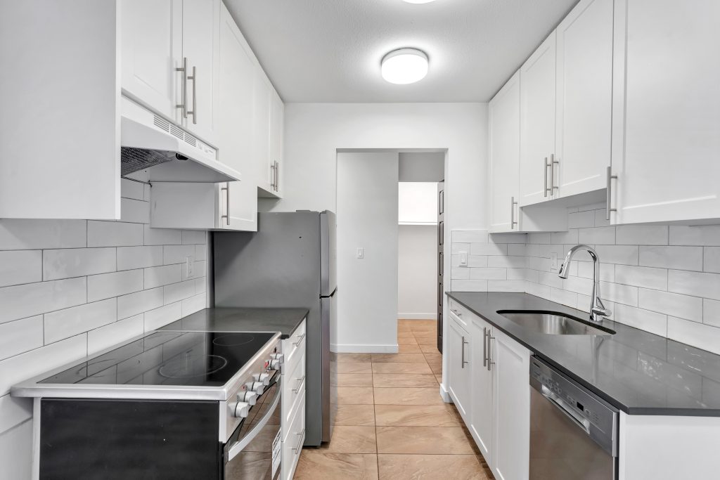 Bridgewater Apartments - Vancouver 1 Bedroom 3