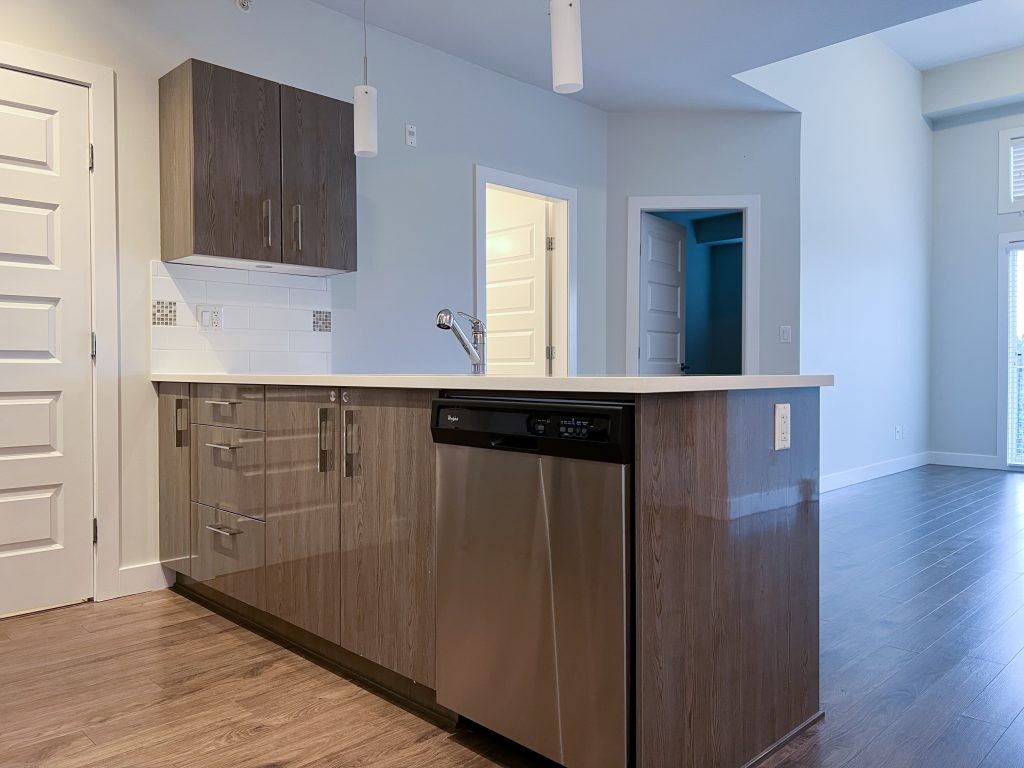 Brydon Court Apartments - 2 Bedrooms+Den 4