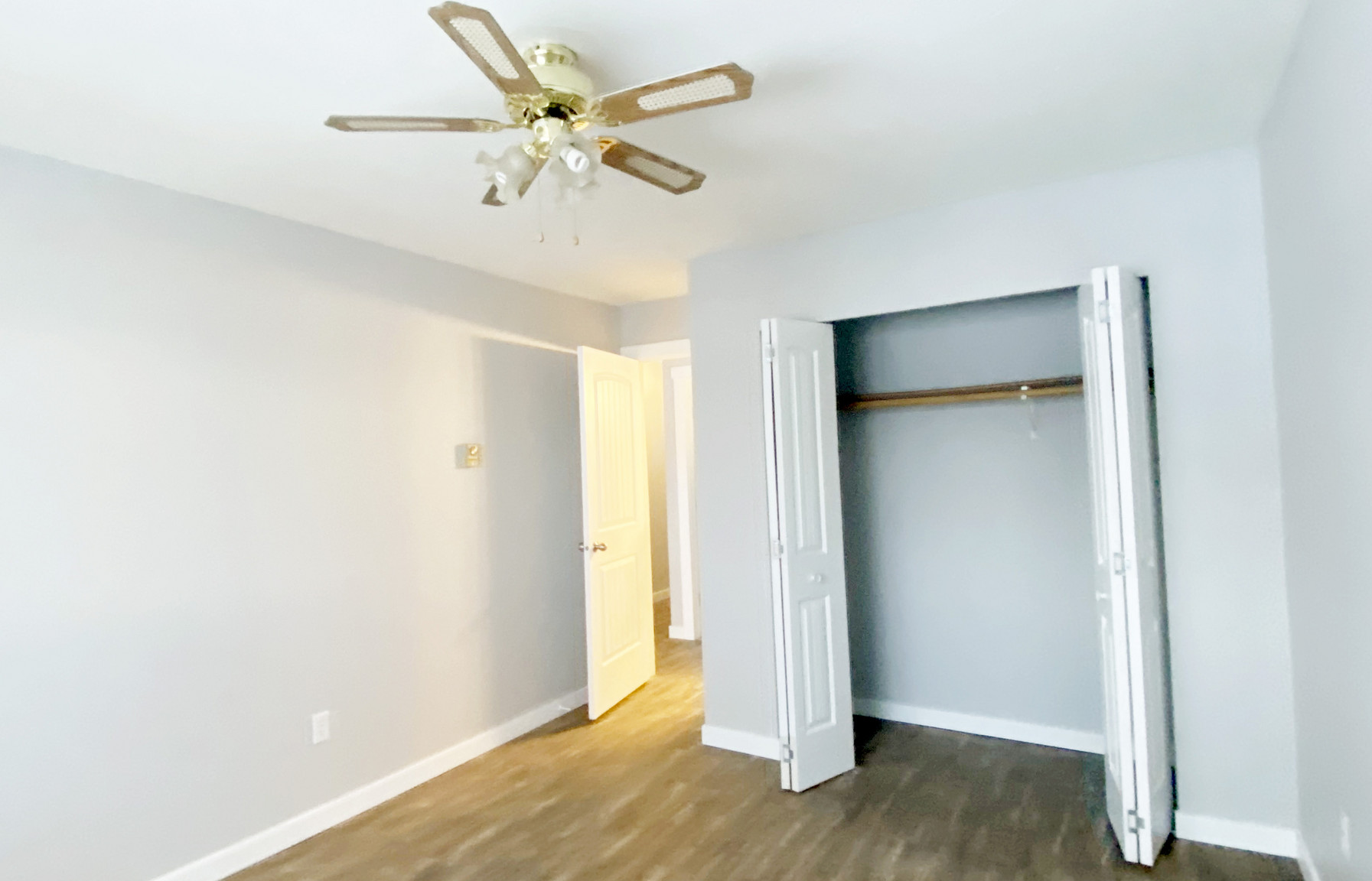 Spruce Manor - 2 Bedroom 1 Bath 4