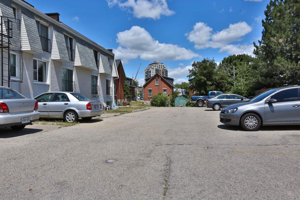 45-49 Surrey Street East - bachelor 4