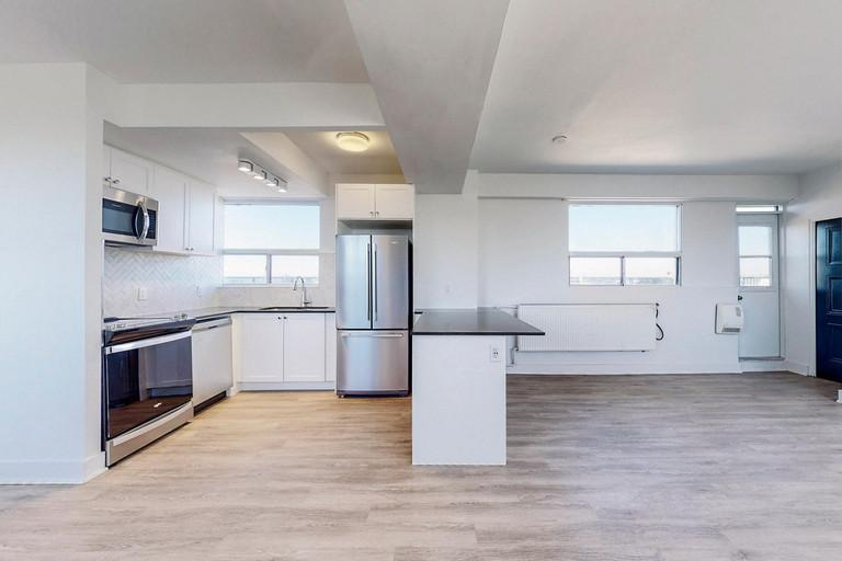 70 Spadina Road - 1 Bedroom 4