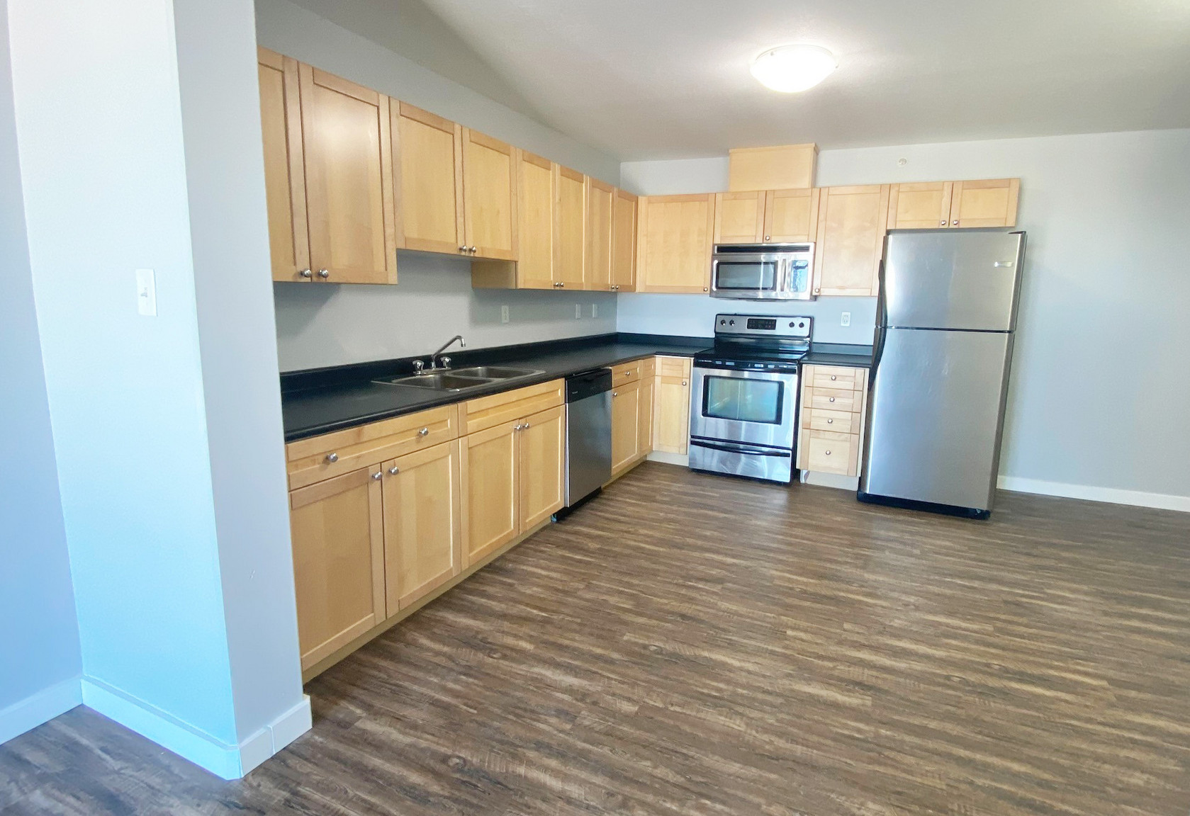 Centurion Estates - 2 Bedroom 1 Bath 4