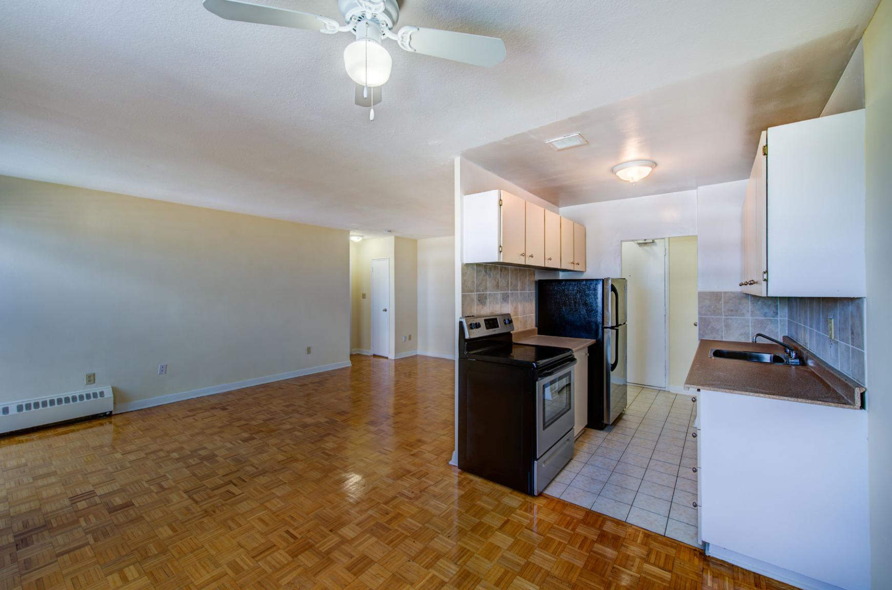 230 Lake Promenade - 1 Bedroom 2
