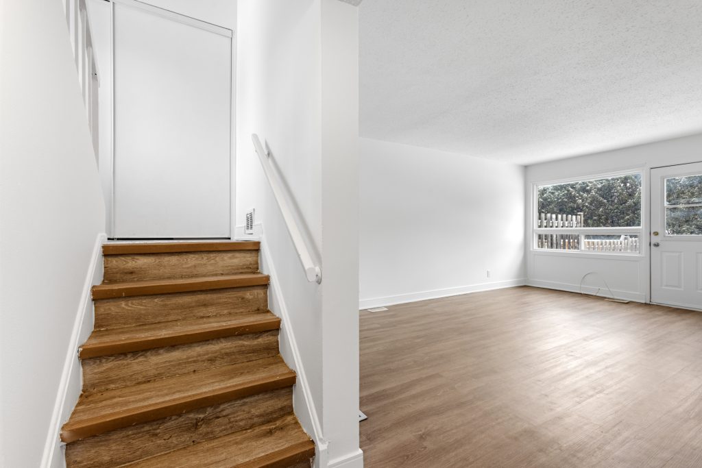 Beaverbrook Lane - 2 Bedrooms 3