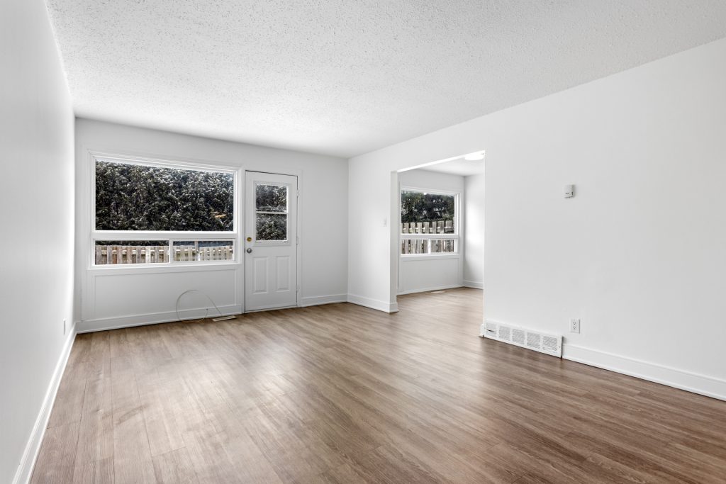 Beaverbrook Lane - 2 Bedrooms 2