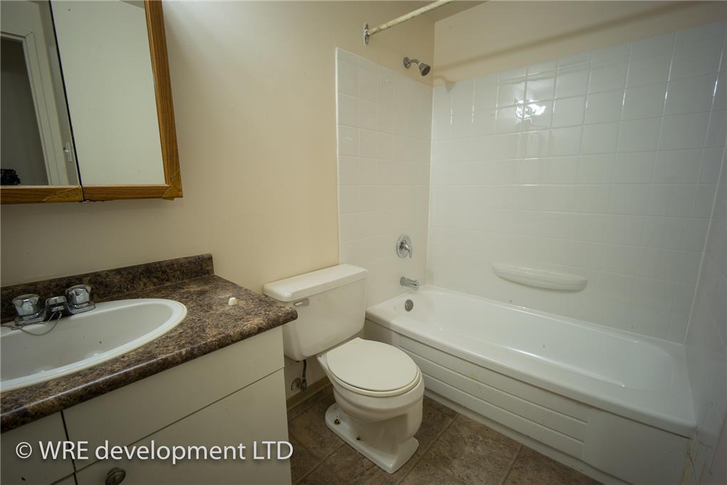 Colonial Courts - 2 Bedroom 4