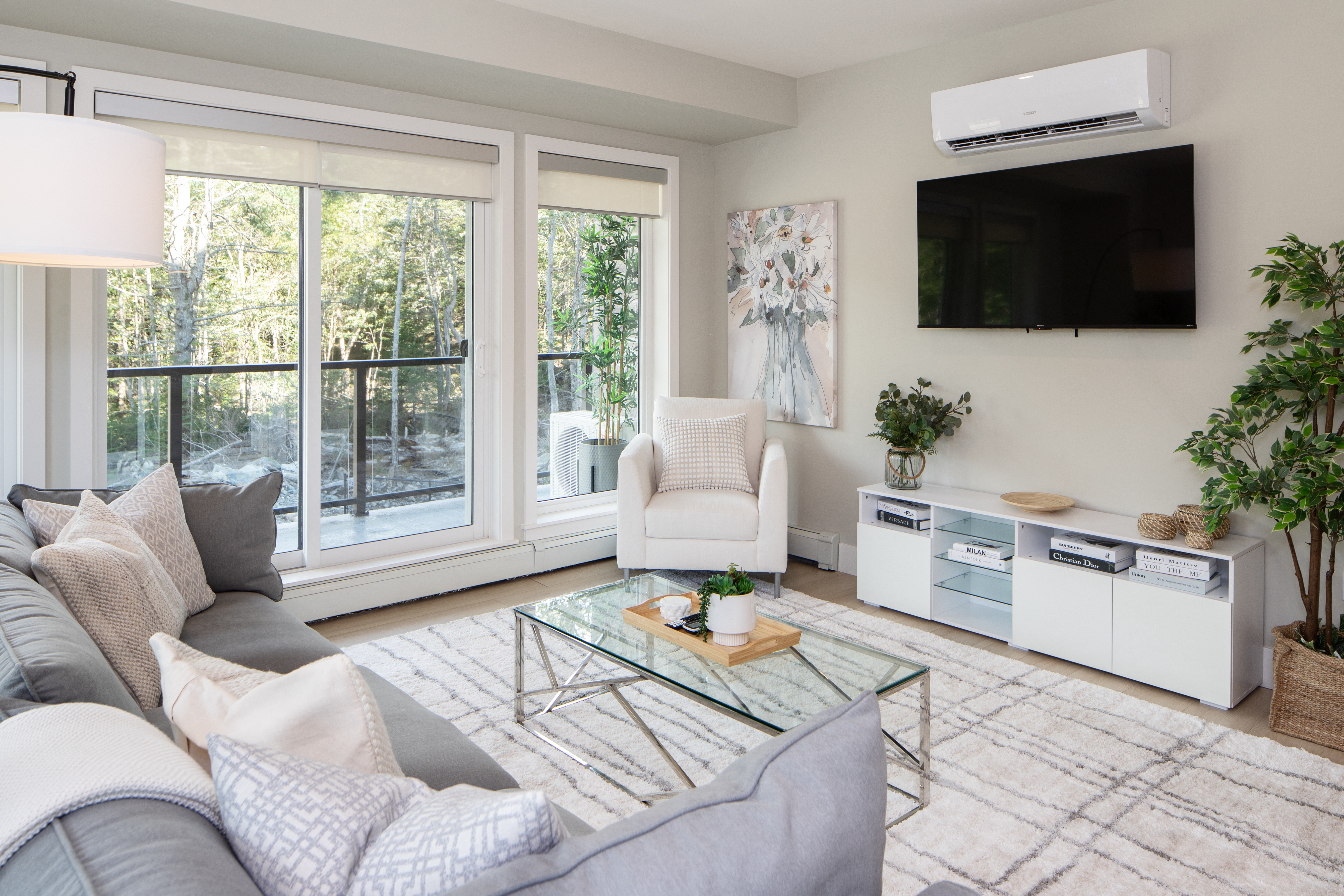 Brookline Apartments - 3 Bedrooms 2