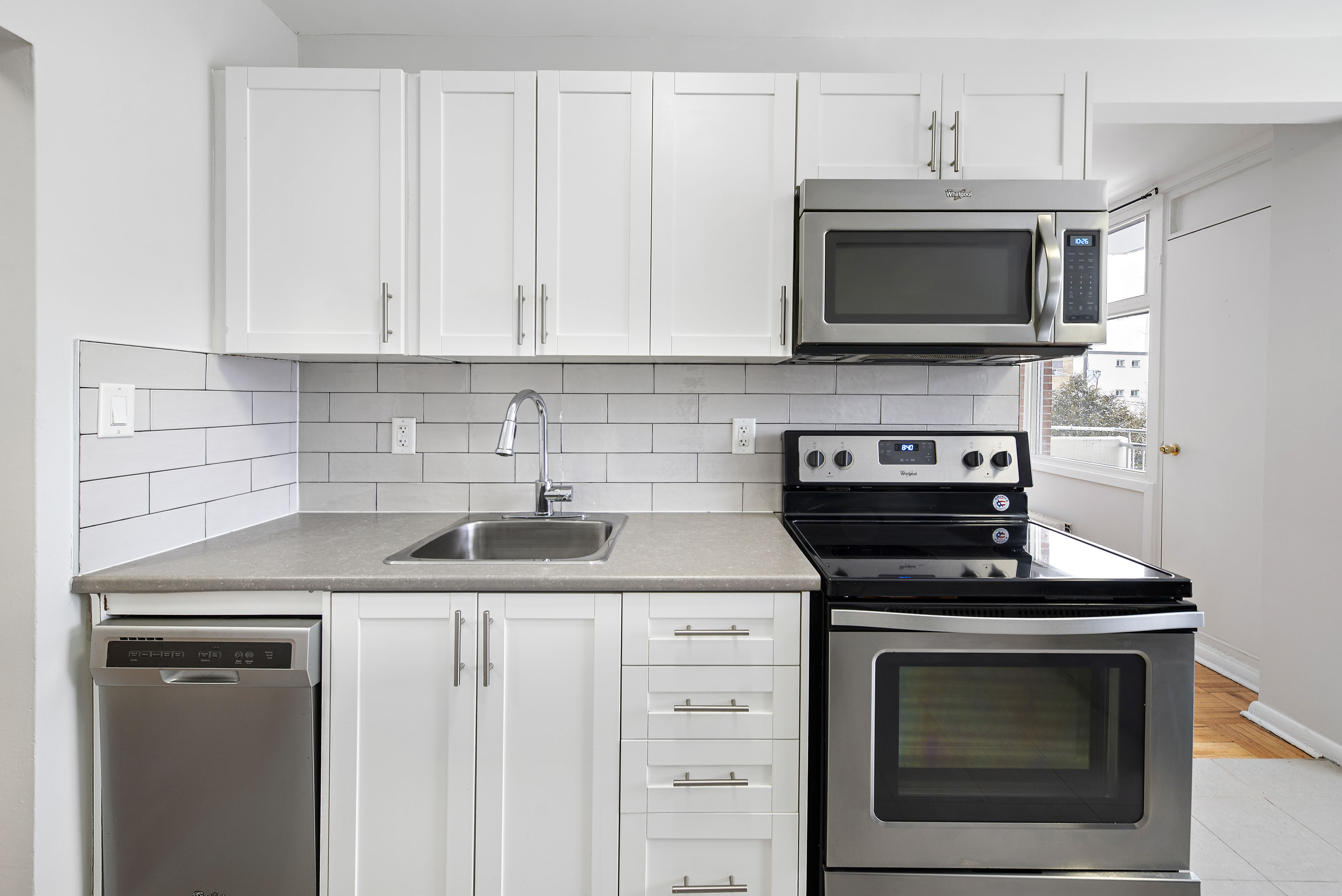 Crown Hill Place Apartments - Etobicoke1 Bedroom 2