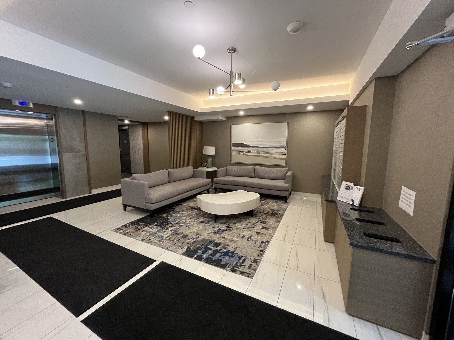 197 Hespeler Rd. - 1 Bedroom + Den 4