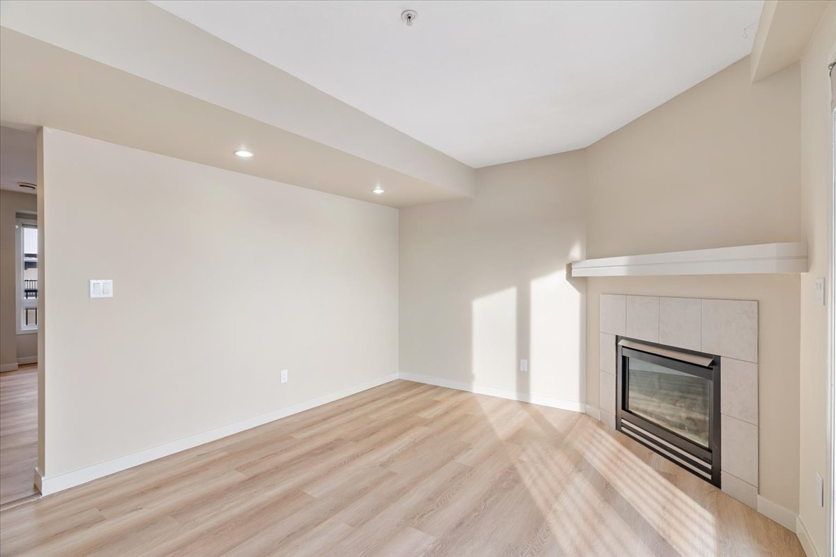 Claremont Court - 2 Bedrooms 4