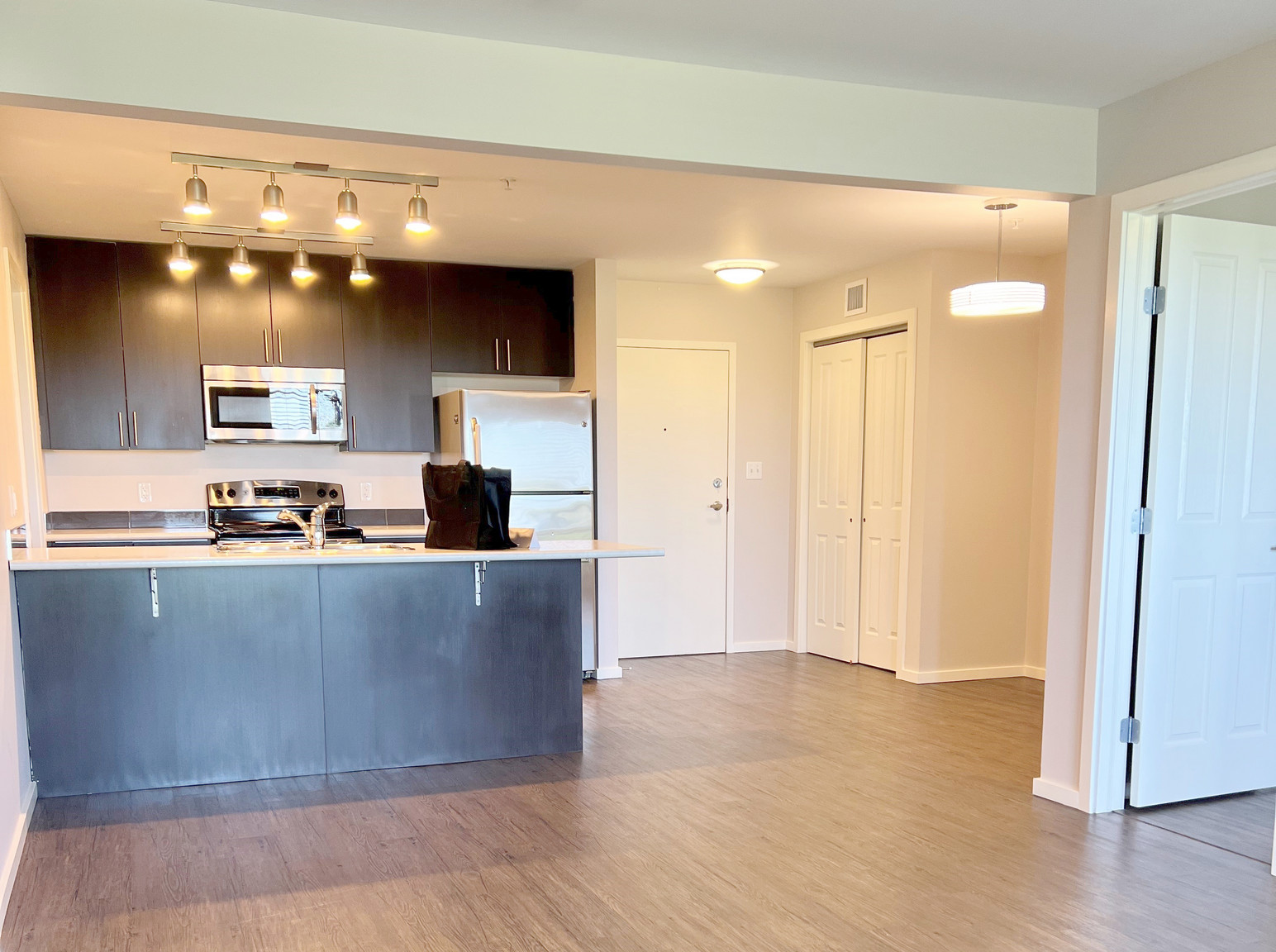 Tesla Estates - 2 Bedroom 2 Bath 2