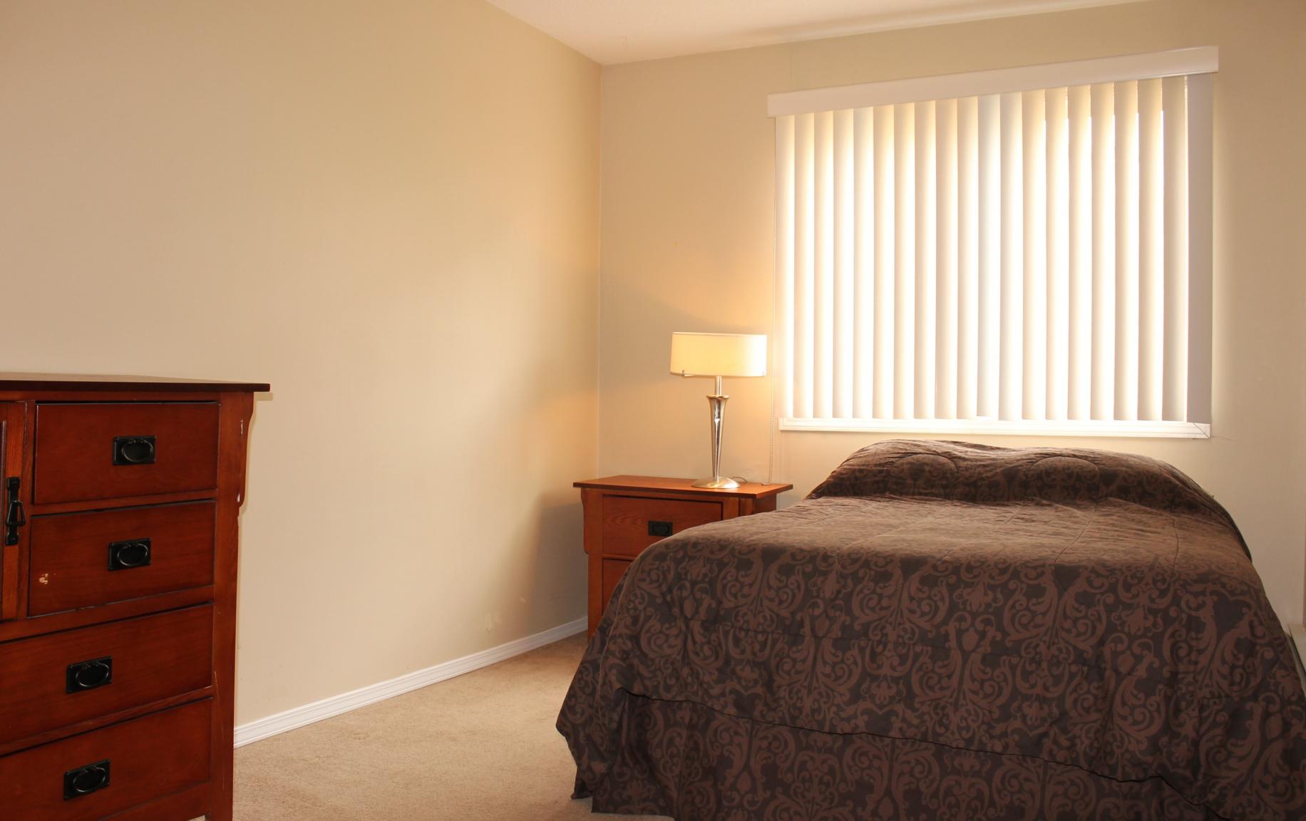 Parklane Apartments - 1 Bedroom 1 Bath 3