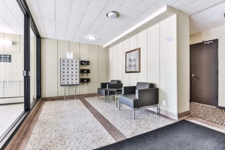 4141 Bathurst Street - 2 Bedroom 5