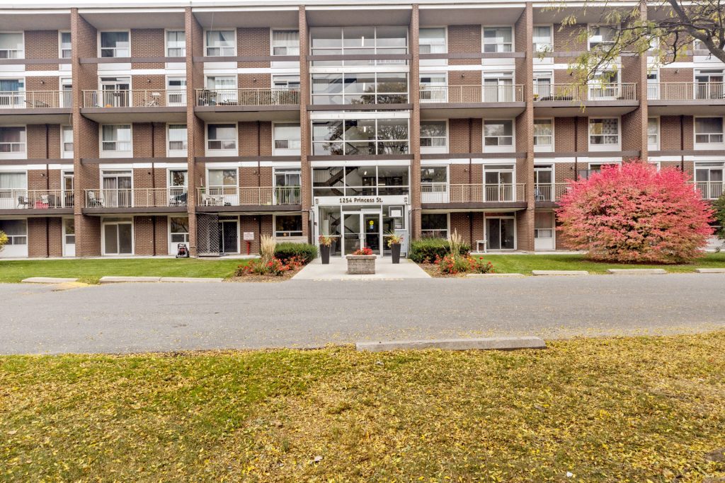 Waverly Apartments - 2 Bedrooms 2