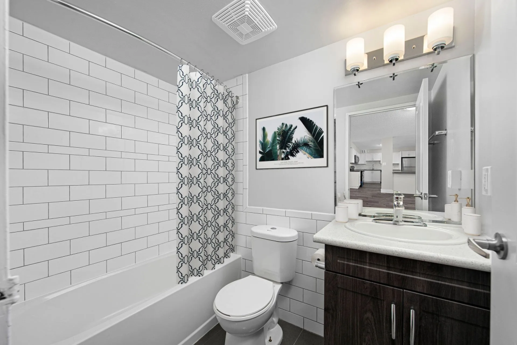 Champlain Towers - 1 Bedroom 3