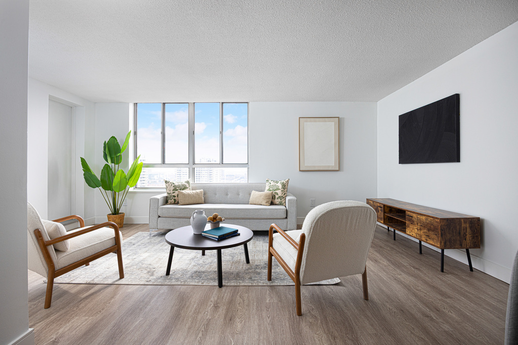 Brampton Towers - Brampton 1 Bedroom 3