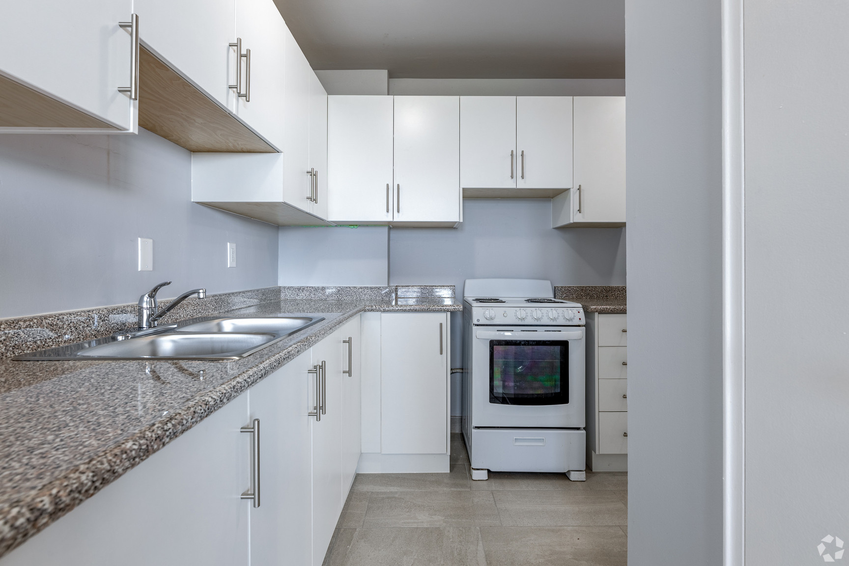 Camelot Towers - 1001 - 2 Bedroom 5