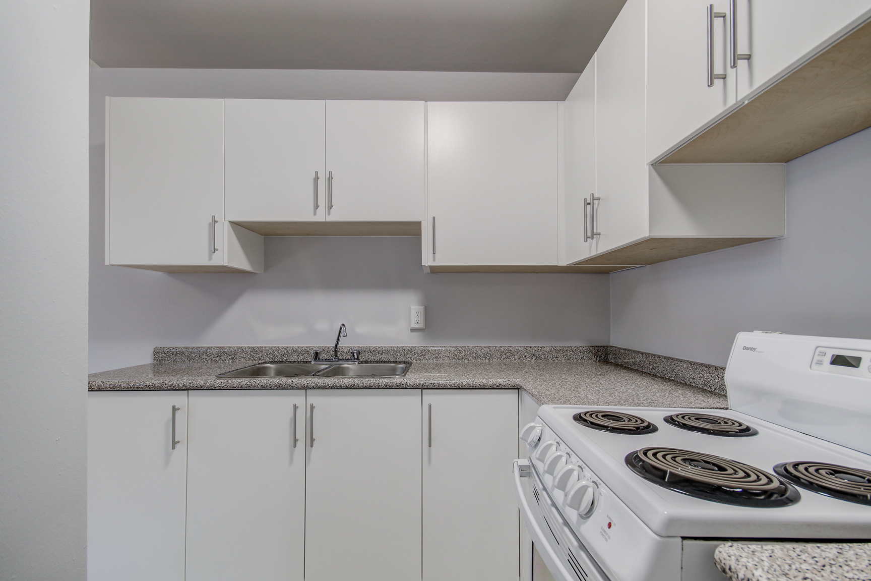 Camelot Towers - 1001 - 2 Bedroom 3