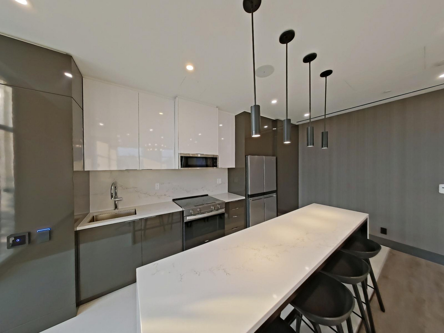 West Square Cityview - 3 Bedroom 5