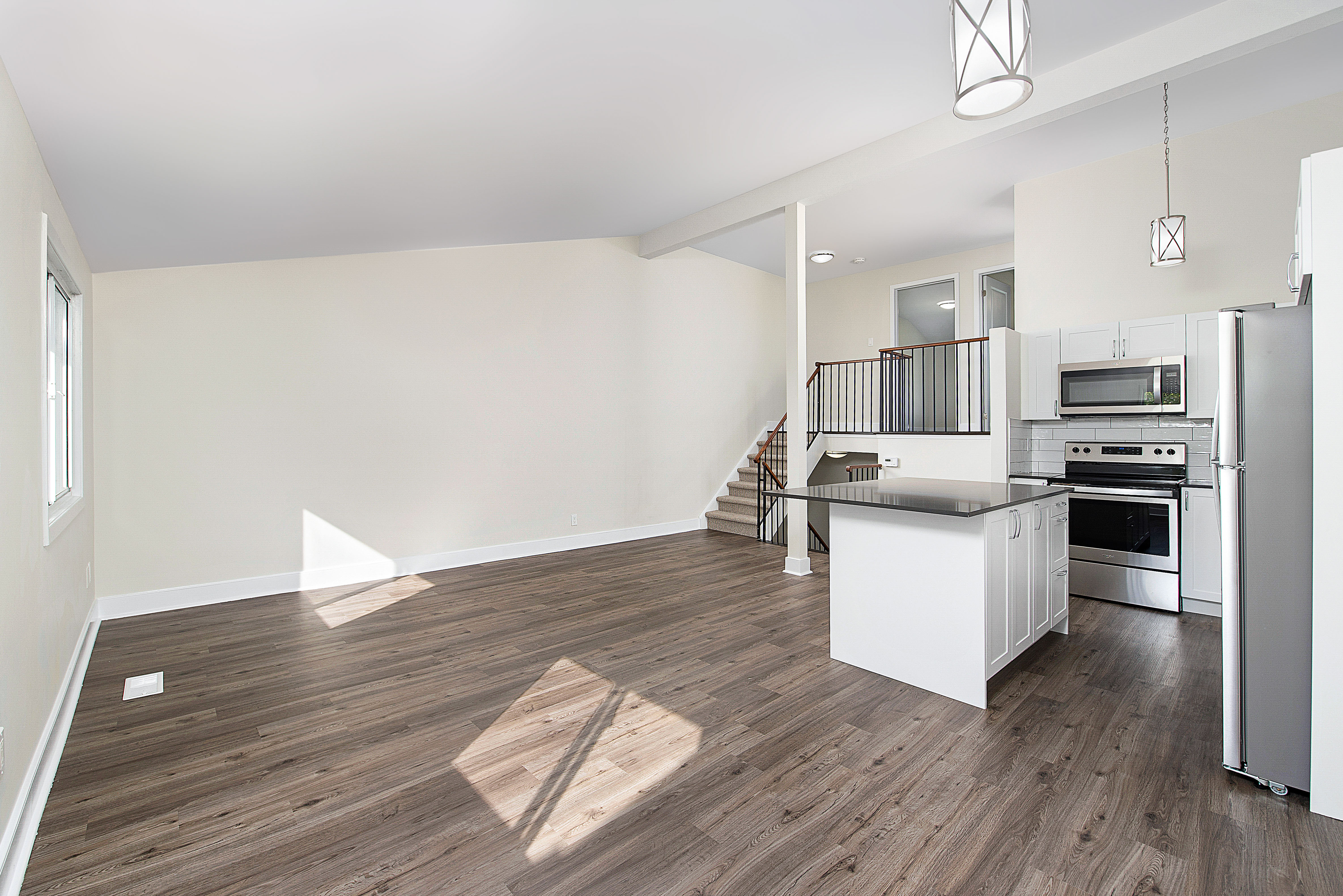 Forest Glen Townhomes - 4 Bedrooms Townhouse 2