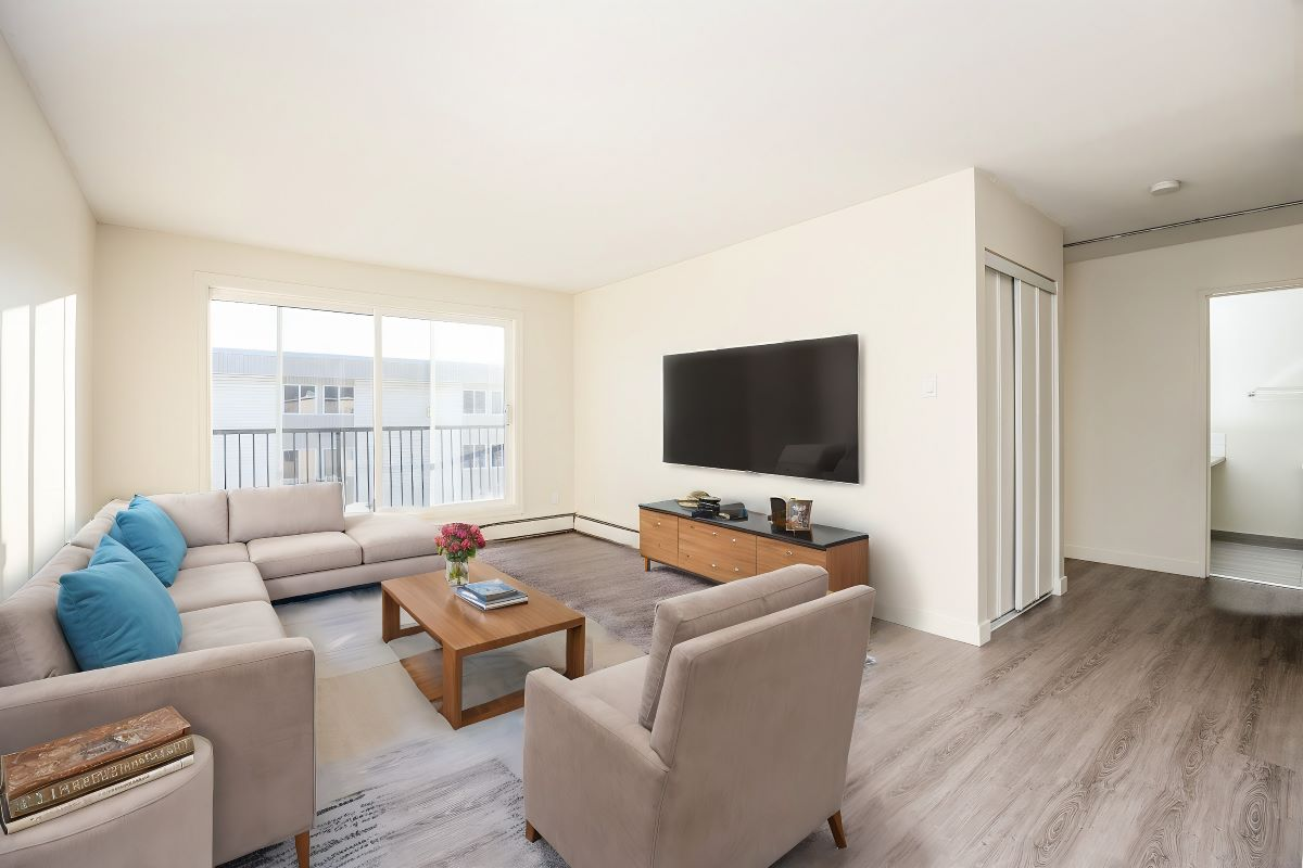 McMurray Manor - 1 Bedroom 4