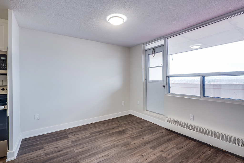 Beaconhill Tower - Etobicoke 3 Bedroom 4