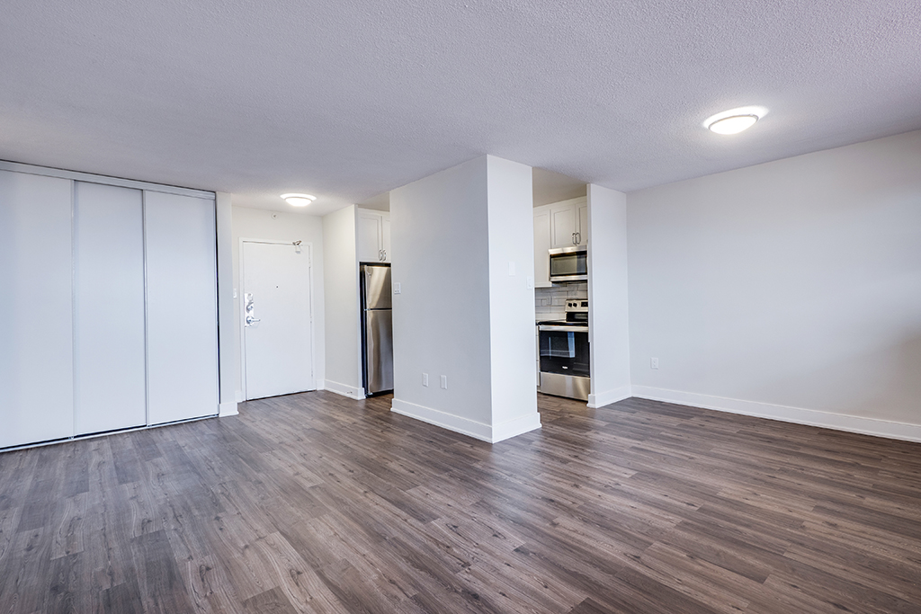 Beaconhill Tower - Etobicoke 3 Bedroom 2