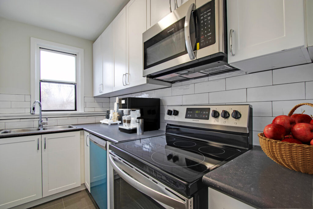 Engelhart Apartments - Scarborough Clairlea 1 Bedroom 4