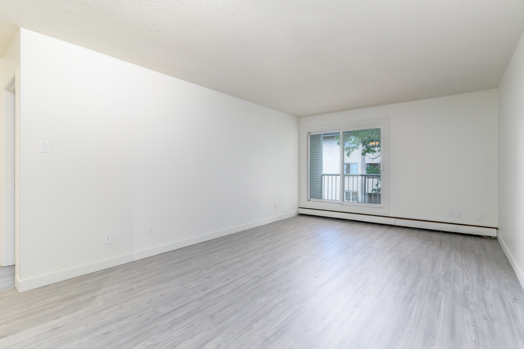 Monterey Pointe - 1 Bedroom 4