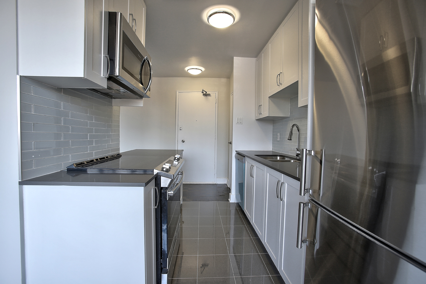 Benson Apartments - Eglinton and Kennedy Scarborough 3 Bedrooms 2
