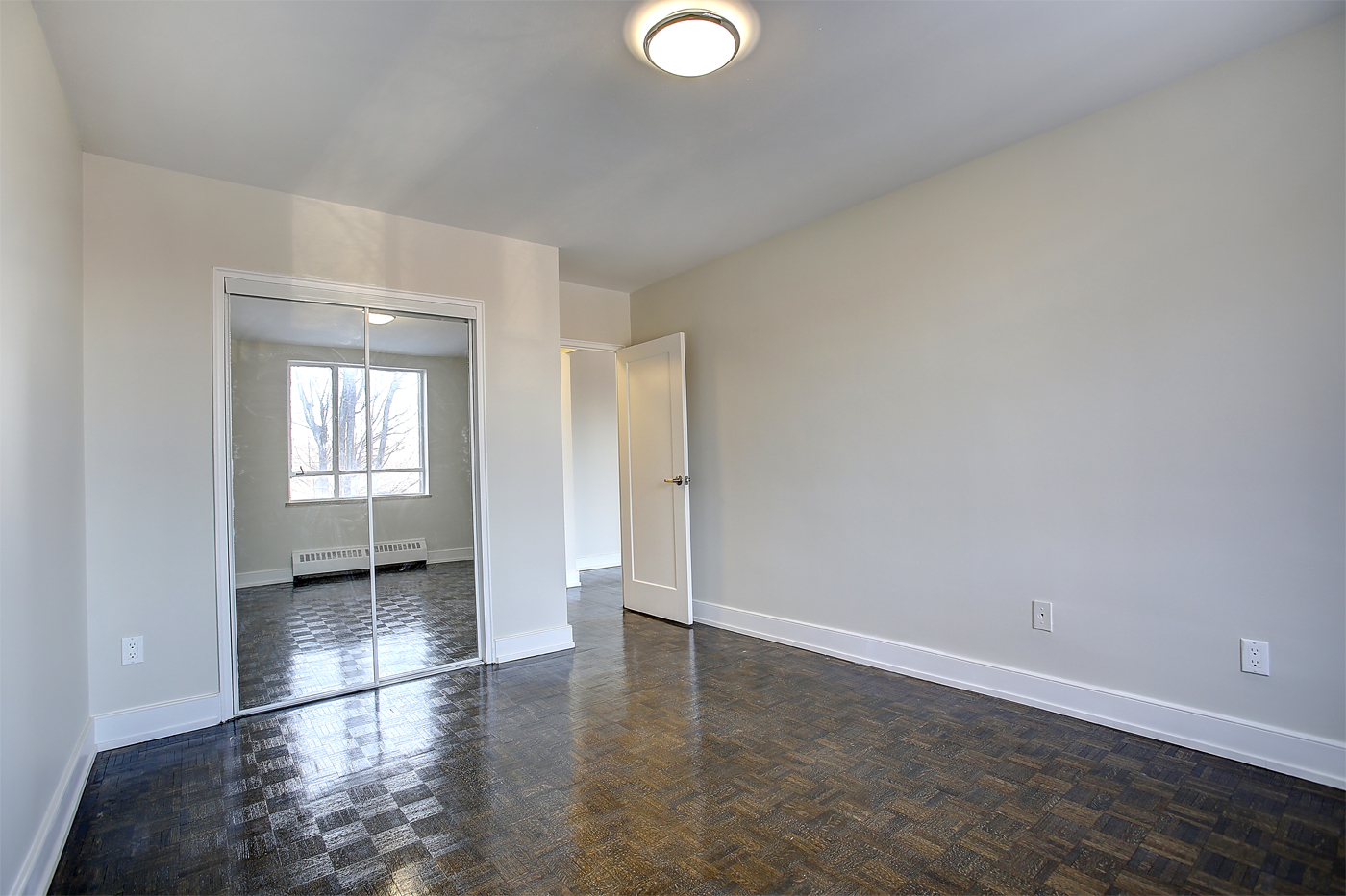 Benson Apartments - Eglinton and Kennedy Scarborough 3 Bedrooms 4