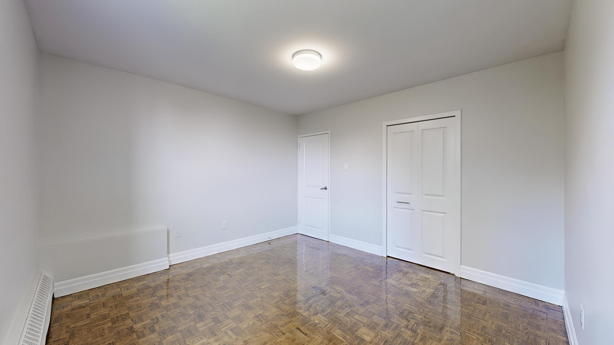 60 Exeter Road - Large 2 Bedrooms 4