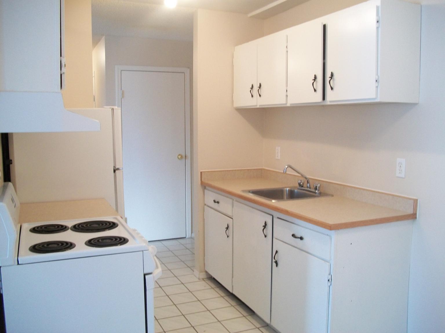 County Squire - 1 Bedroom 1 Bath 3