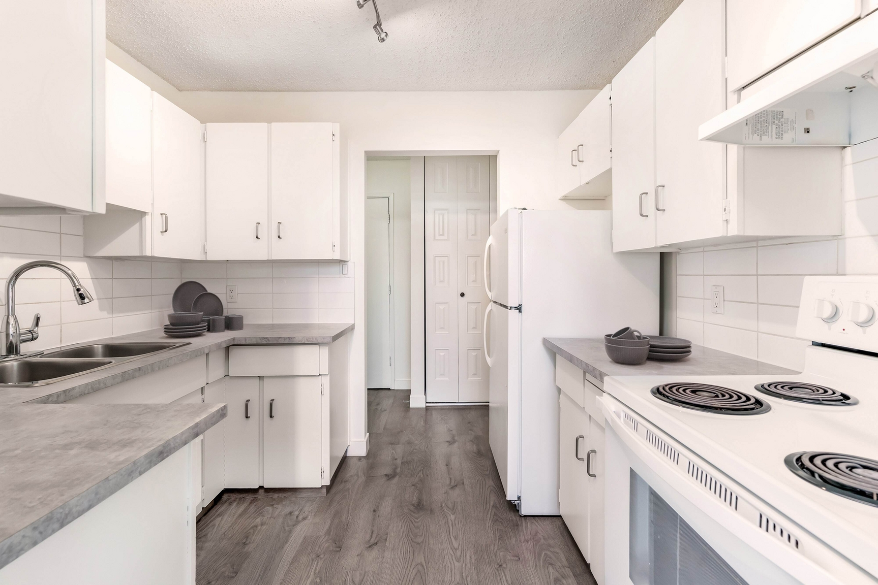 Leewood Village - 2 Bedroom 3