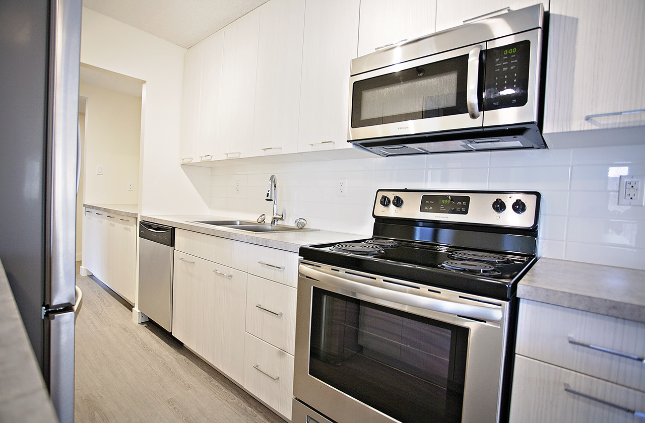 Regal Tower II - 2 Bedroom 3