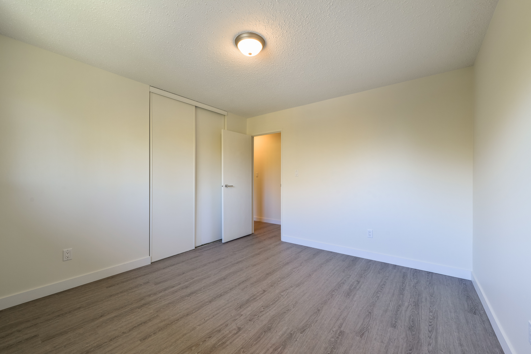 Warwick Apartments - 2 Bedroom 2