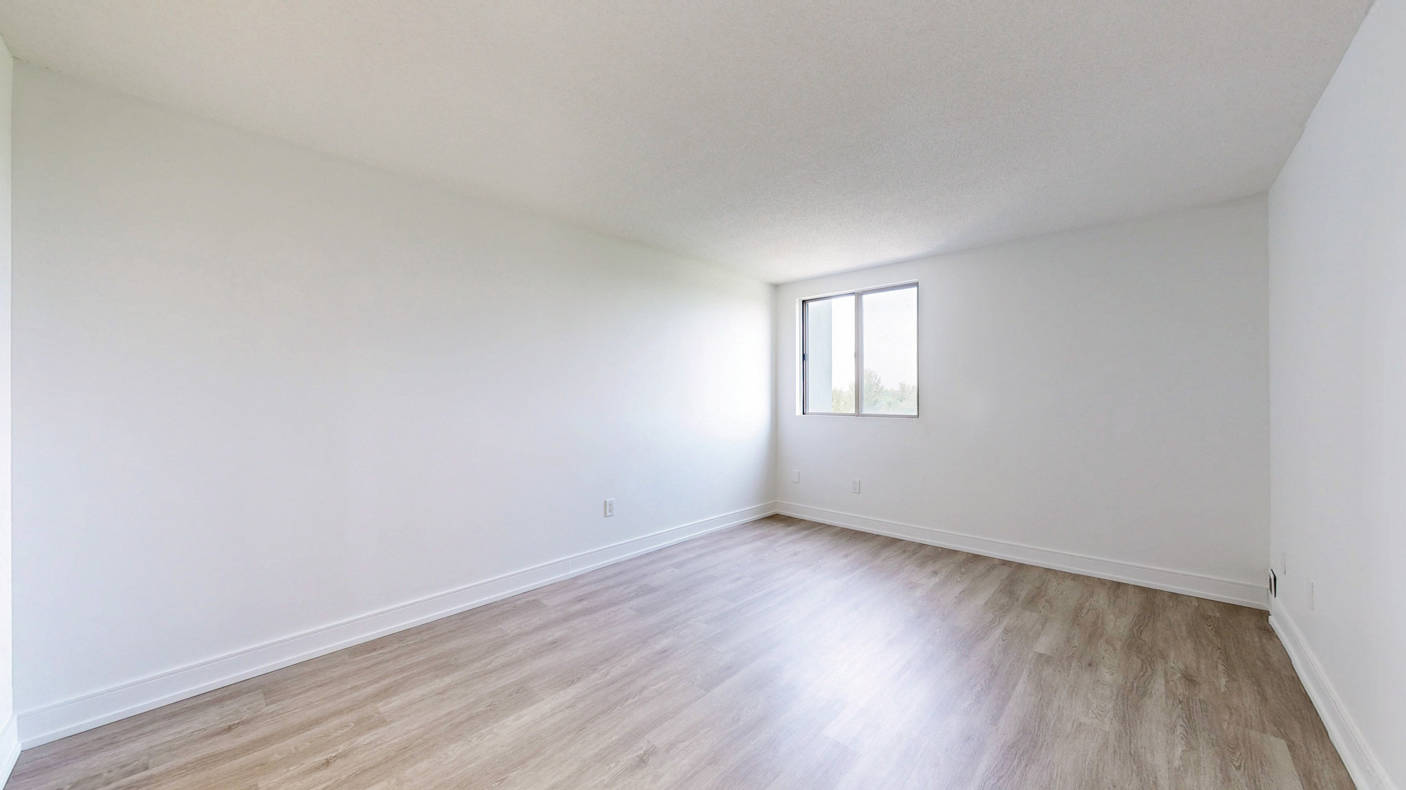 500 PROUDFOOT LANE - 2 Bedroom 3
