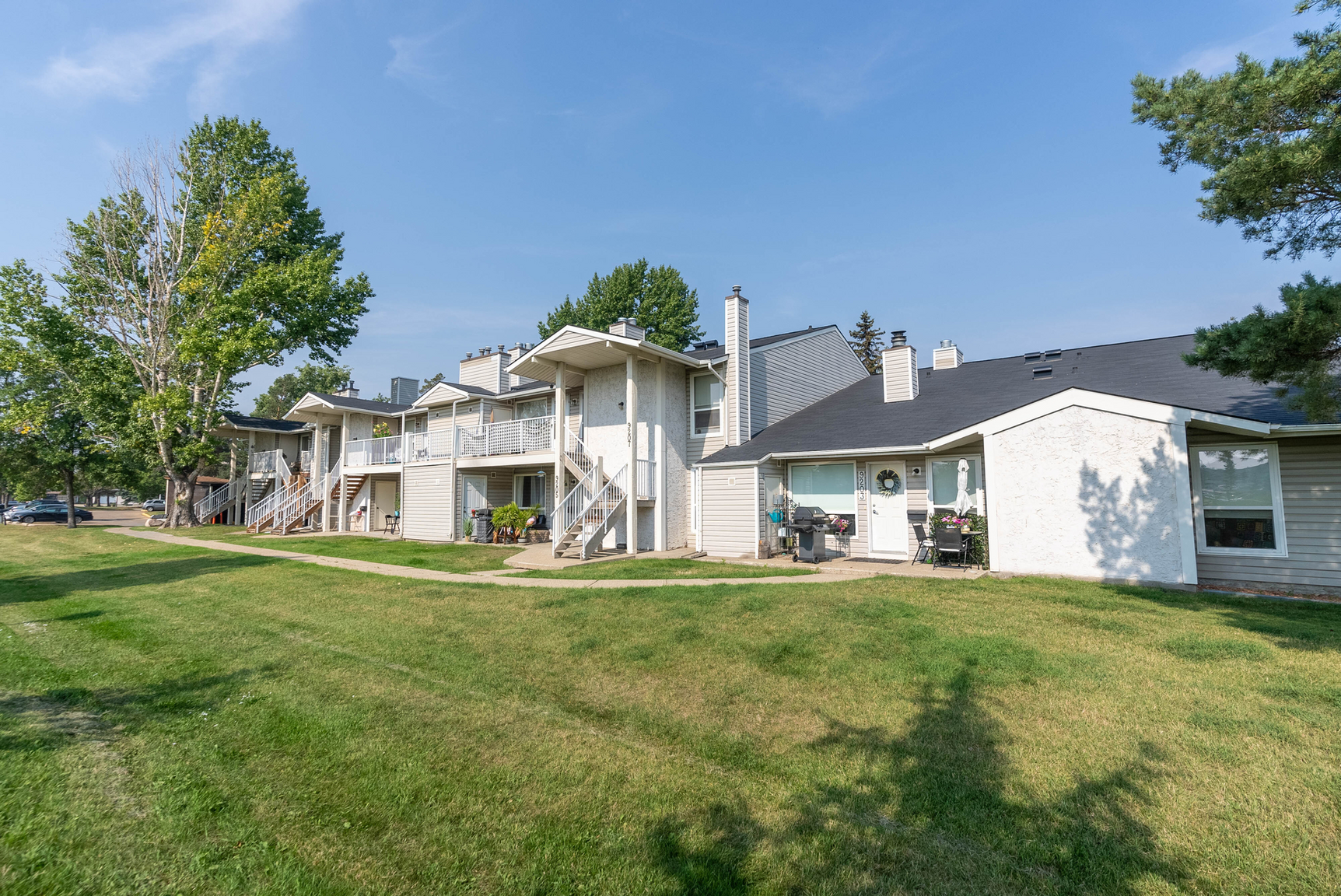 Summerlea Place - 1 Bedroom + Den 5