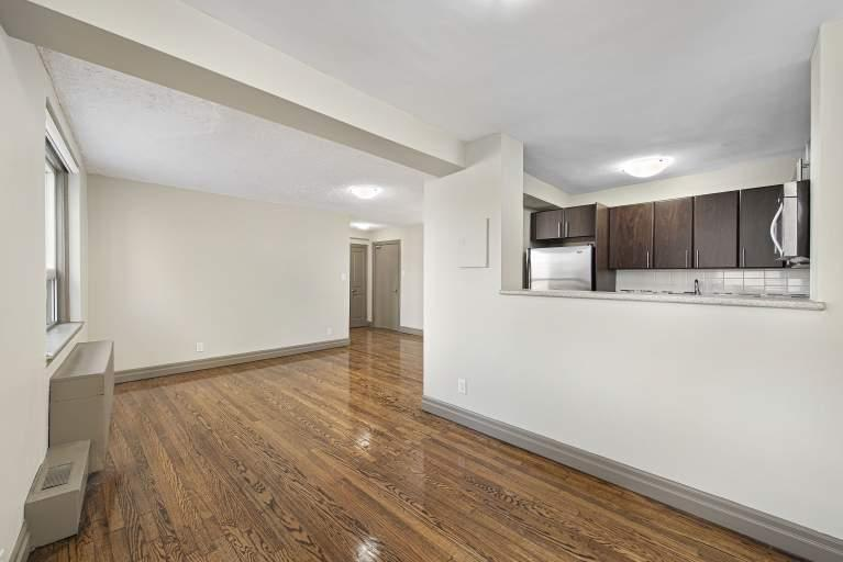 3 Broadway Avenue - 2 Bedroom 5