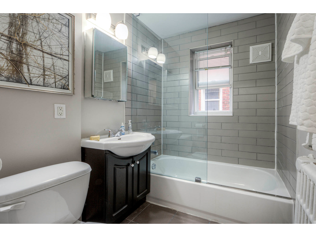 310-312 Lonsdale Road - 1 Bedroom 3