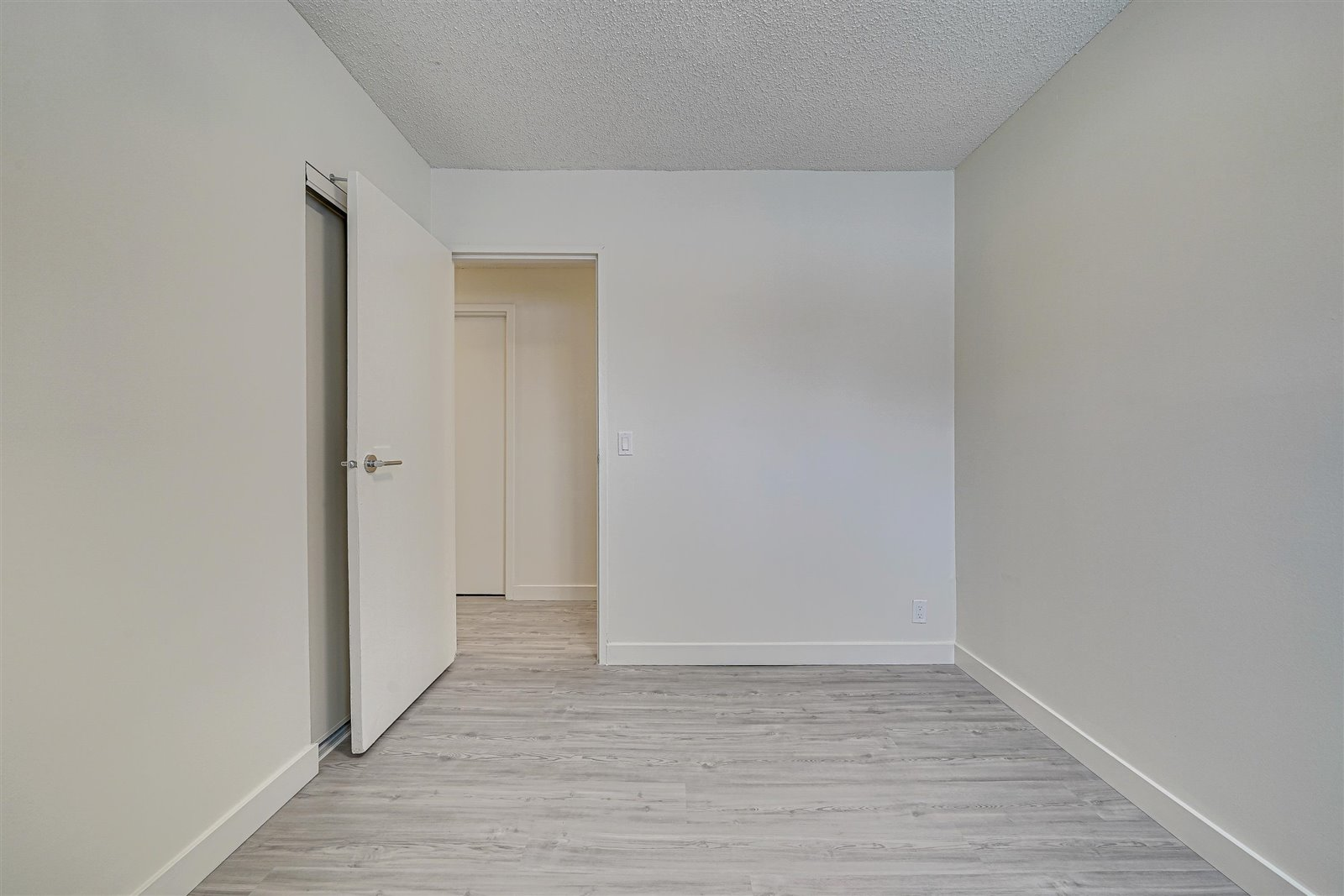 Central Heights Townhomes II - 3 Bedroom Townhouse 4