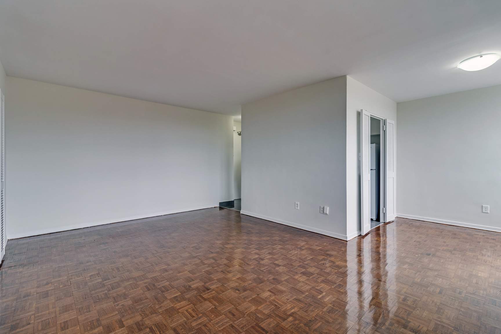2900 Bathurst Street - Emerald Towers - 3 bdrm 2