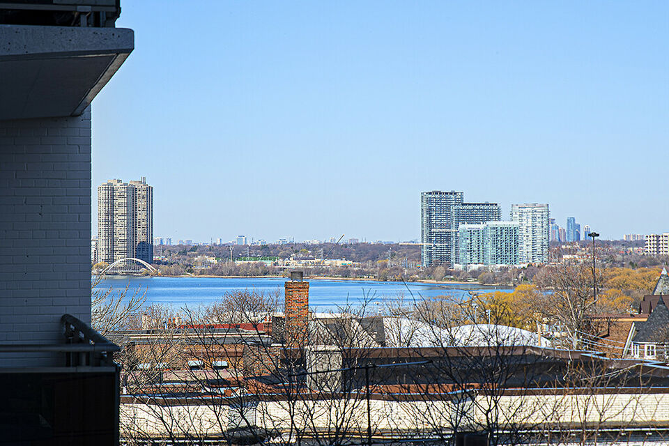 Clairview Manor | Caesaria - Parkdale 1 Bedroom 3