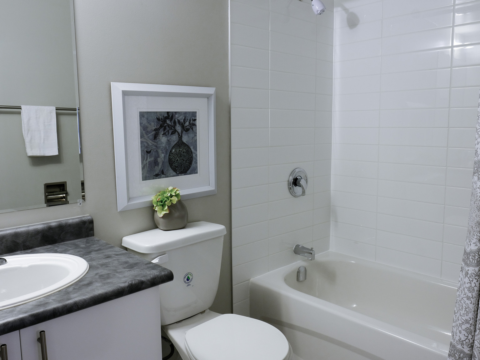 Fort Garry Tower - 1 Bedroom 1 Bath 4