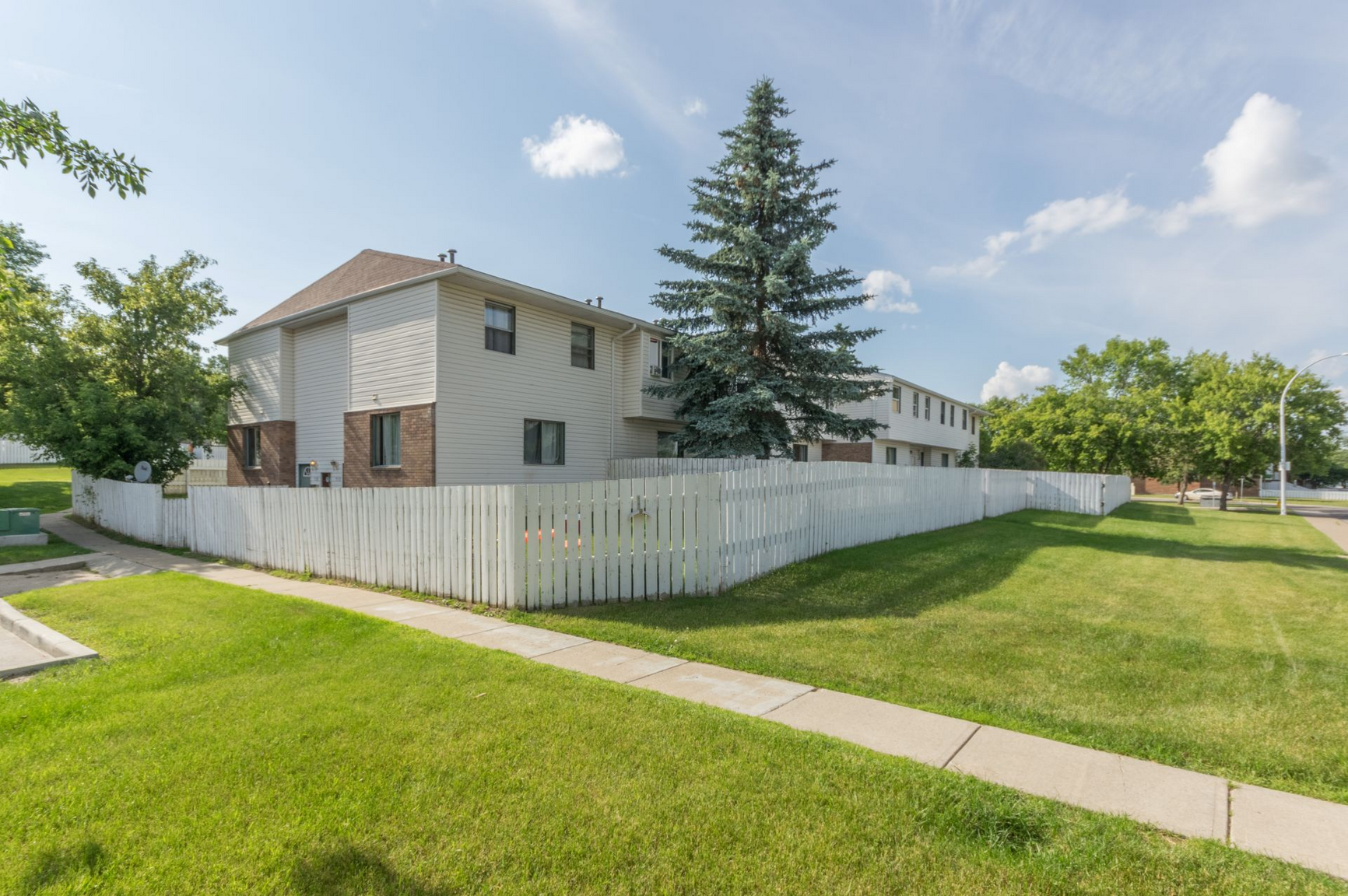 Parkview Estates - 2 Bedroom Townhouse 3
