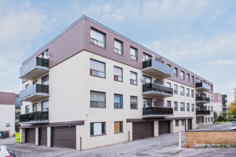 3888 Bathurst Street - 1 Bedroom 5
