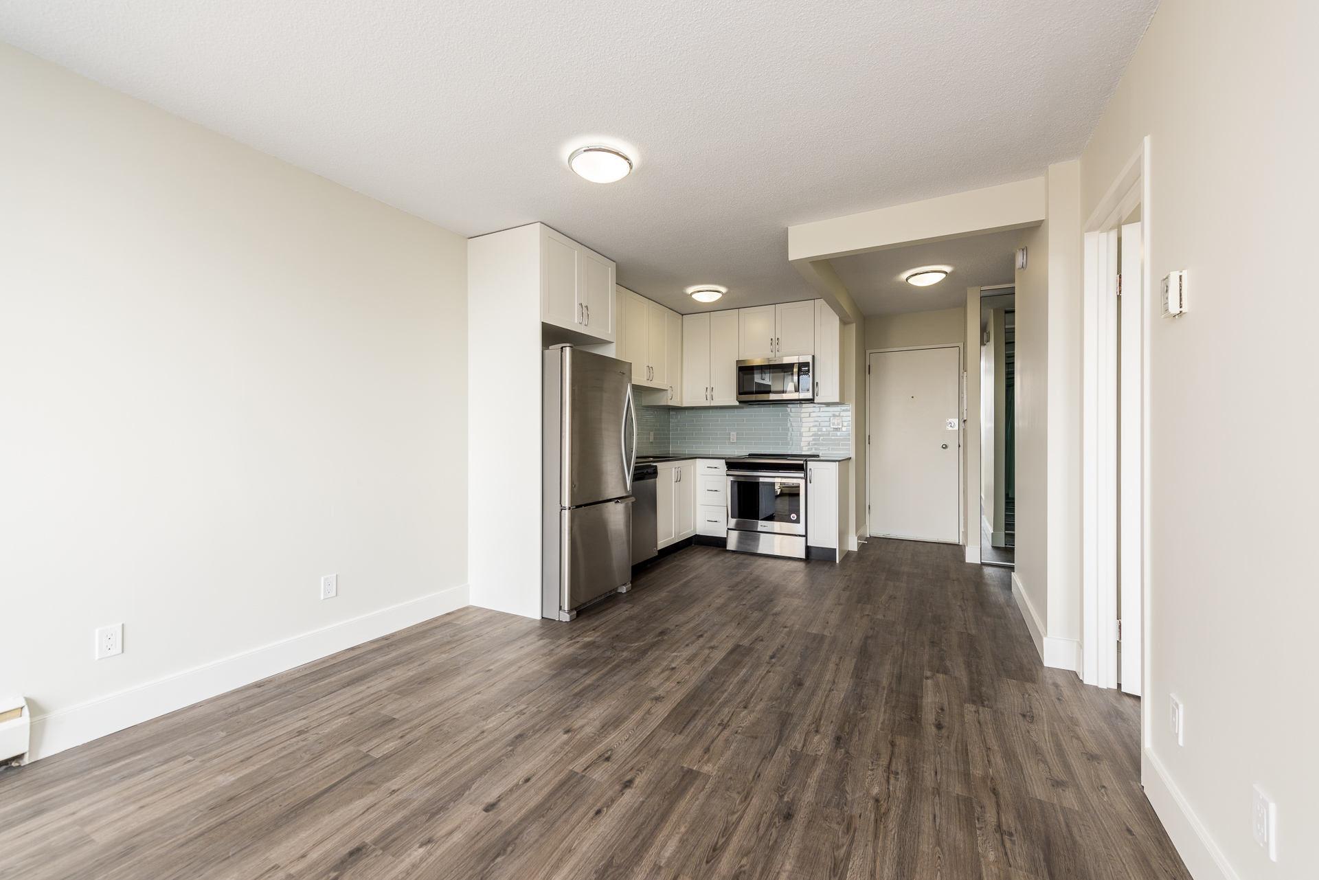 Sierra Estates - Downtown 2 Bedrooms 3