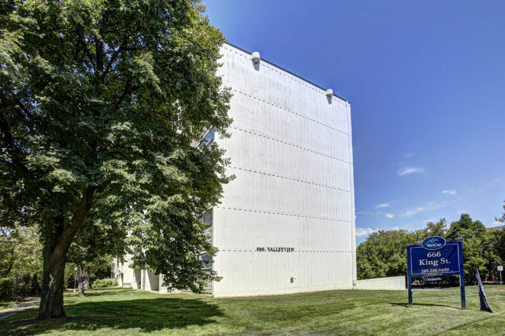 Valleyview Apartments - Oshawa 2 Bedroom 3
