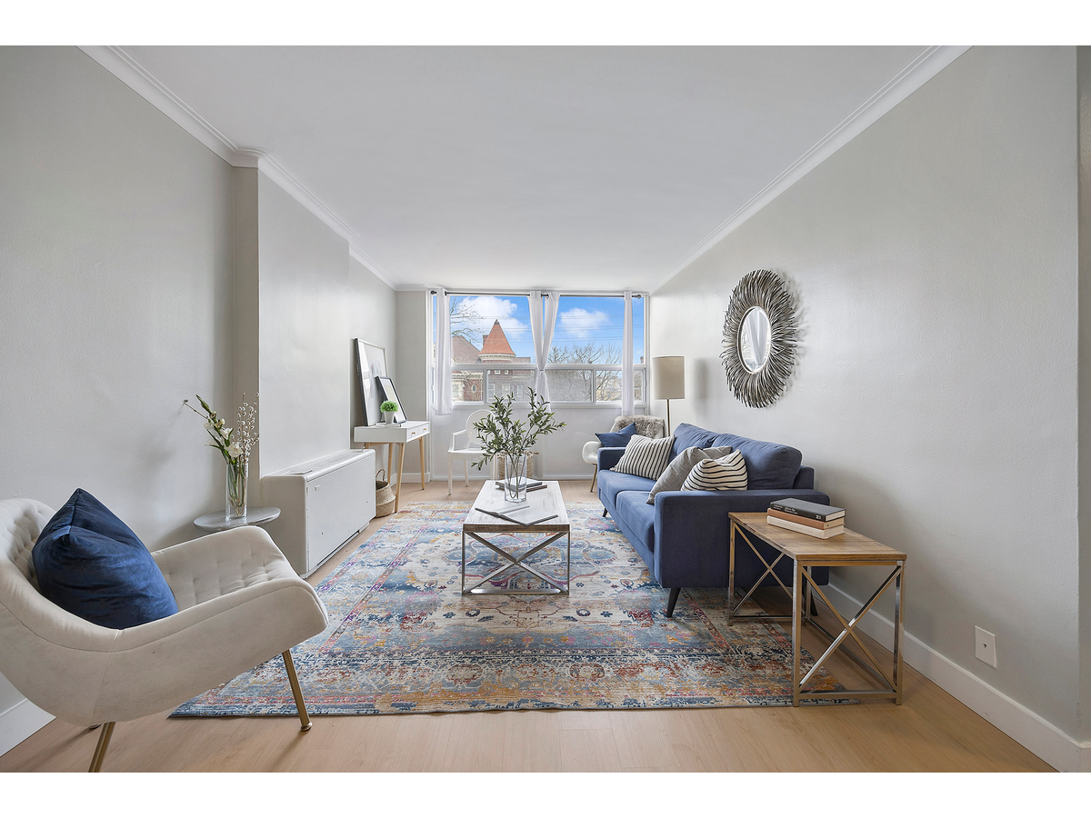 396 Queens Avenue - 2 Bedroom 4